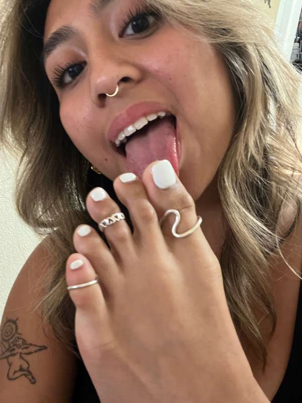 my new pedi is so yummy in my mouth ❤️