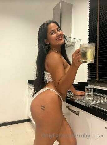 Grab some tea or you wanna grab my ass? 🍑🍑🍑