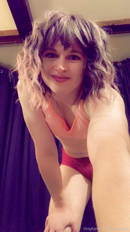 Ugh been so busy lately! <3 Have some hot clips and pics of .. 1