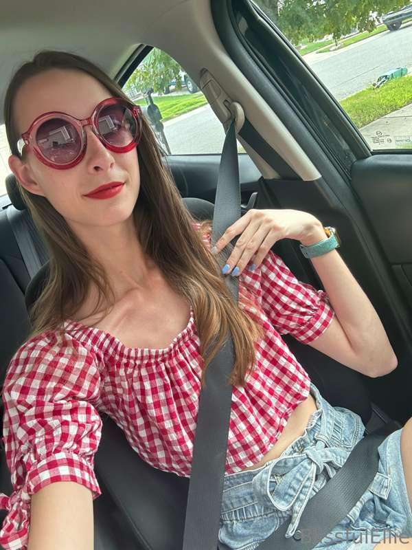 Feelin really cute and good today! I think my new medication.. 3