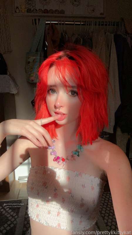 Prettykkittykat - Fansly - 04 Dec, 2023