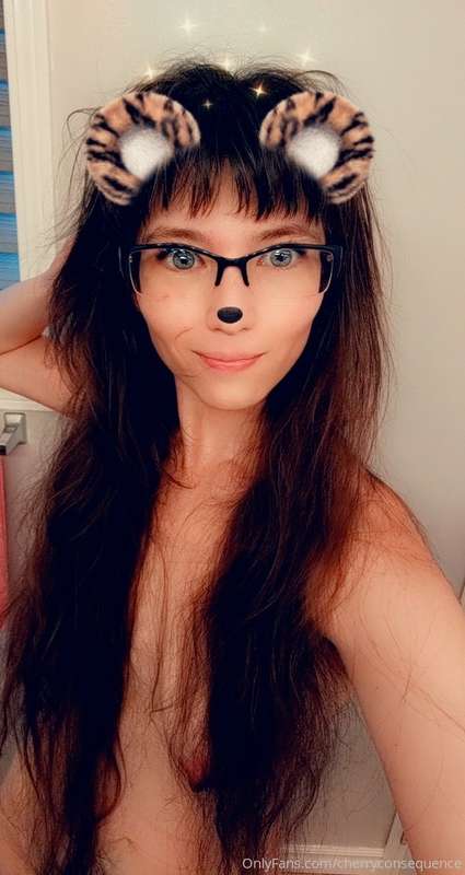 Rawrr~ Wet and wild tonight! 💦🚿