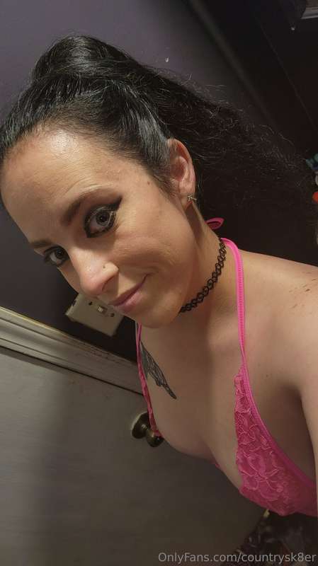 Pink (; 5