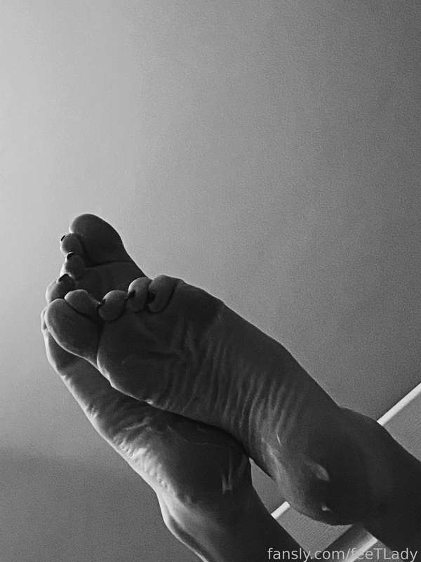 Feetlady - Fansly - 05 Mar, 2023 3