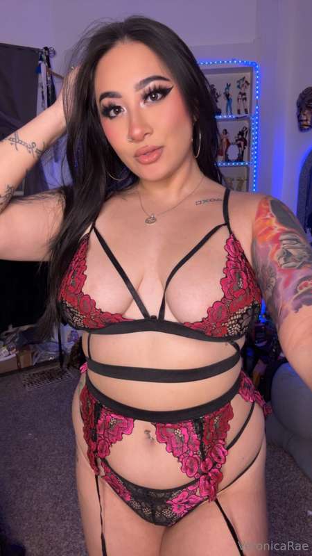 first half of the set 🖤 okay, maybe this is my favorite LOL .. 32