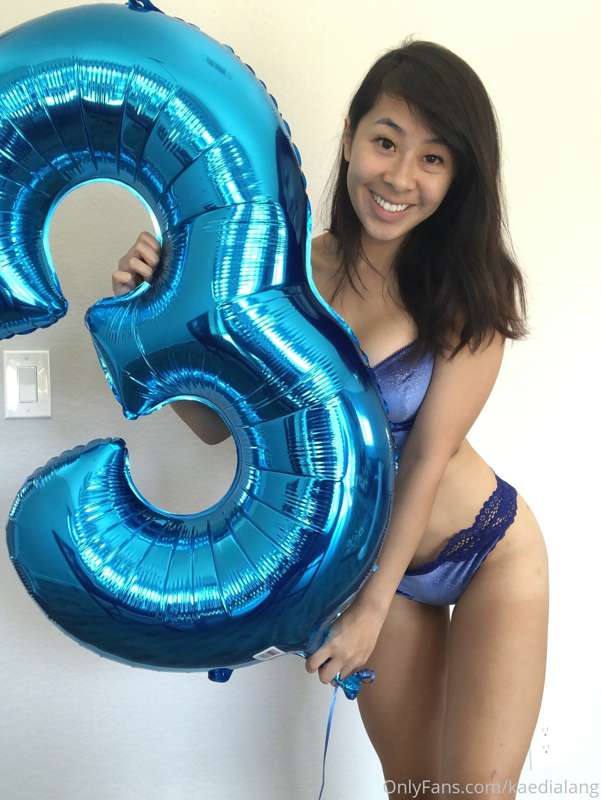 My cammiversary photo set! Wearing my favorite color of cour.. 18