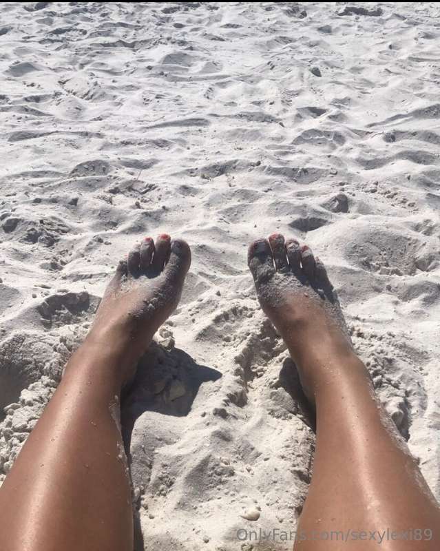 Take me back to the beach 🏝️💭🥰🌞