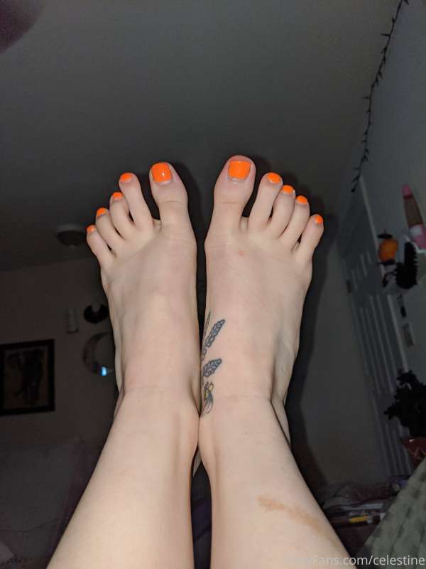 Where do I sign up to be a foot model? 
Not to mention have ..