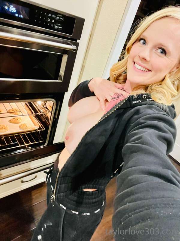 Can I be your girlfriend? I’ll bake you cookies and play vid..