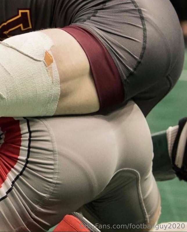Me jerking and some fun pics!  17