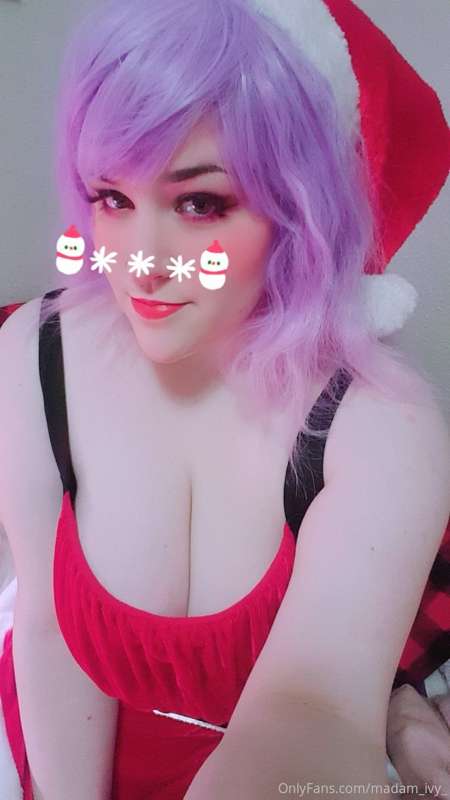I'm your gift this year ;3 2