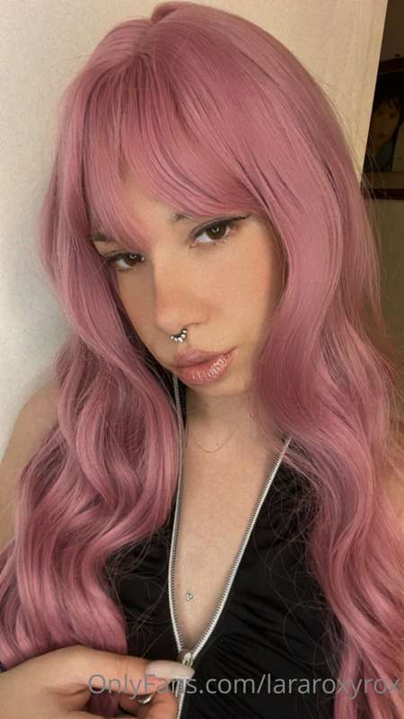Lararoxyrox - Onlyfans - 19 May, 2022