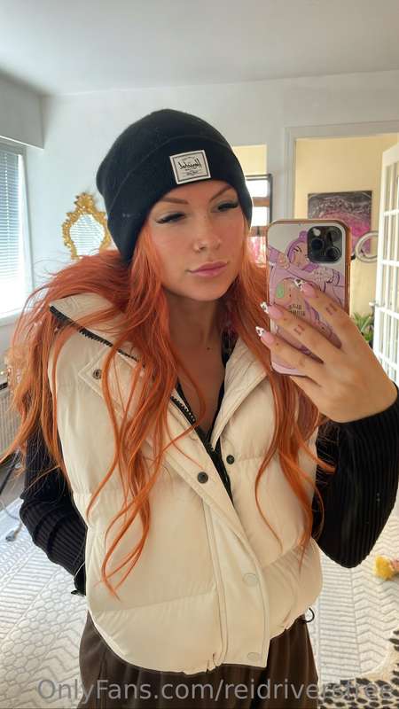 It's a bit chilly this morning, who wants to warm me up??