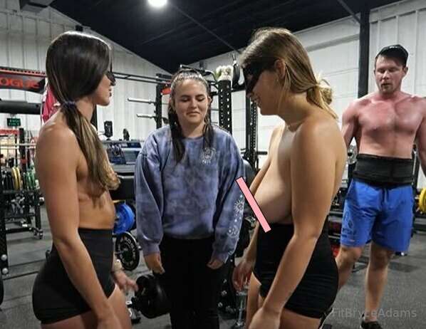 I asked Kali (@brycesgfkali) to take off my shorts during my..