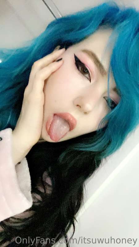 A collection of pictures where I stick my tongue out 9