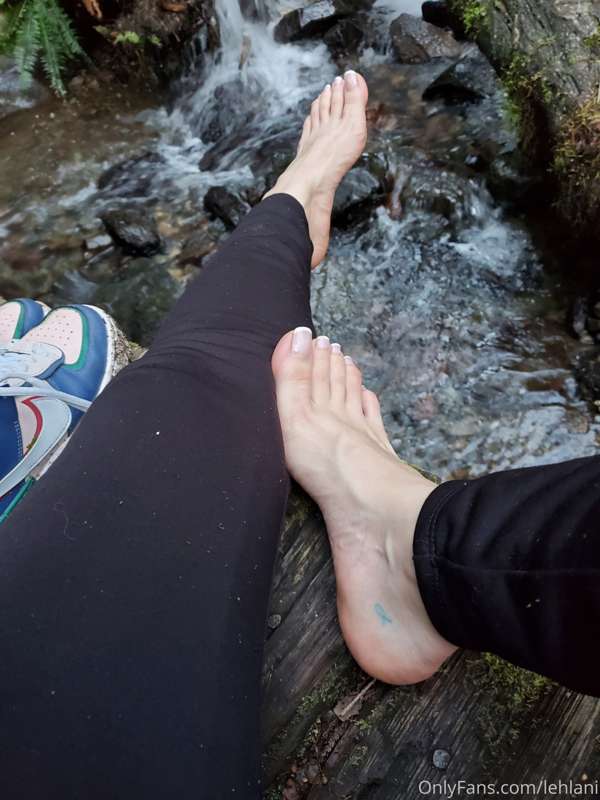 I love hiking btw 😇 12