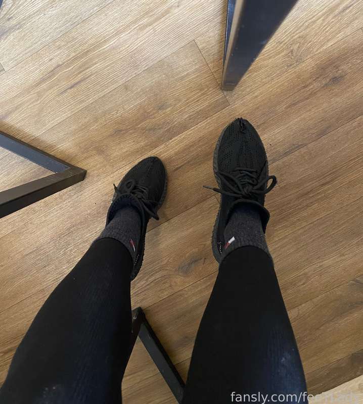 Feetlady - Fansly - 04 Mar, 2023