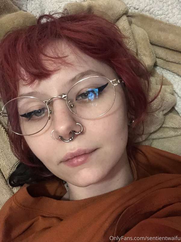 *More cozy pics, it’s definitely winter now❄️* 2