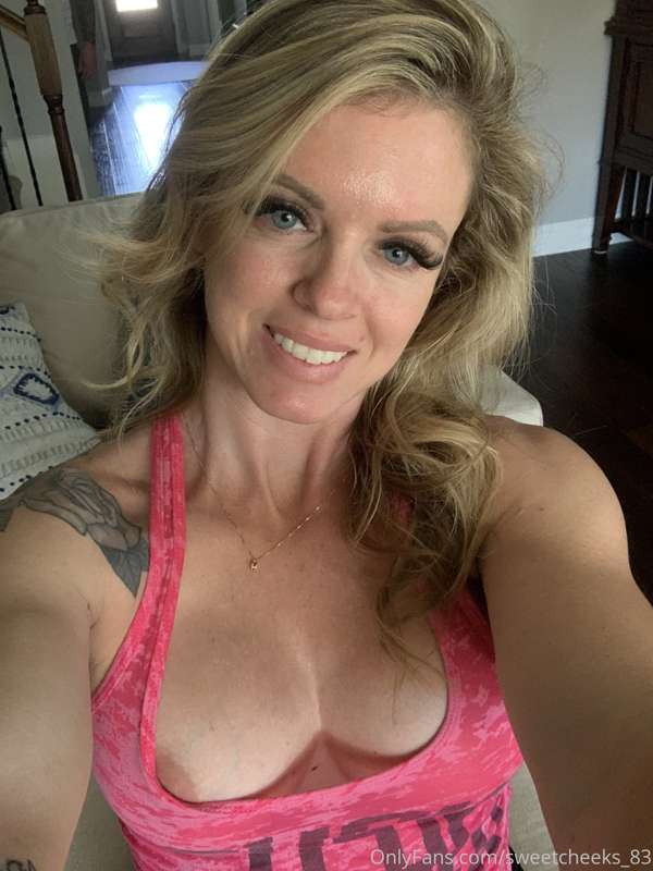 You know I love to tease you. 😈 swipe to see video 👀  my pus..
