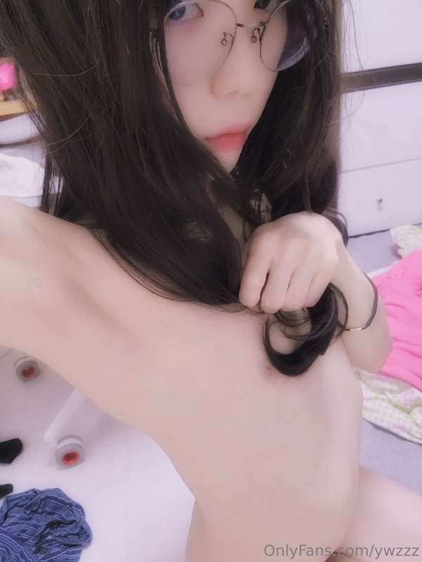 Sometimes I want to be fucked by a big, smelly cock😳 19