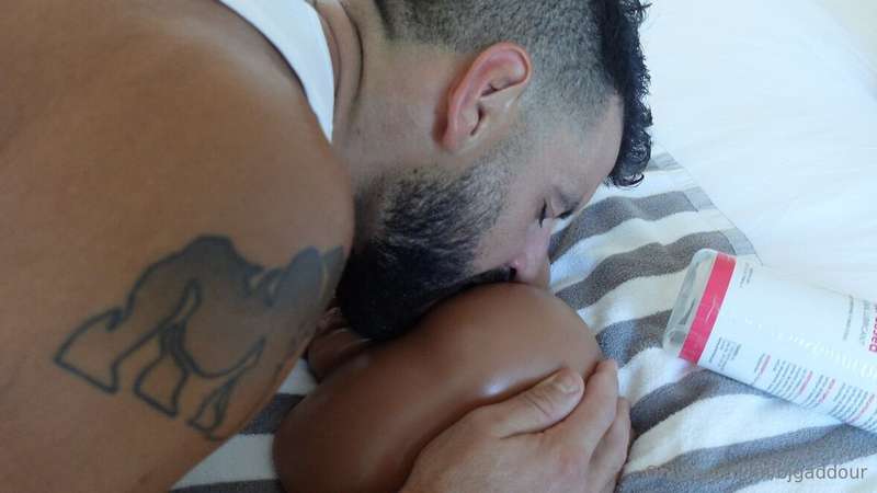 FREAKY FRIDAY: I LOVE to eat ass (& pussy). Imagine this is ..