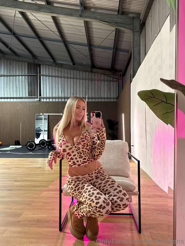 would you be my workout partner? 🤭