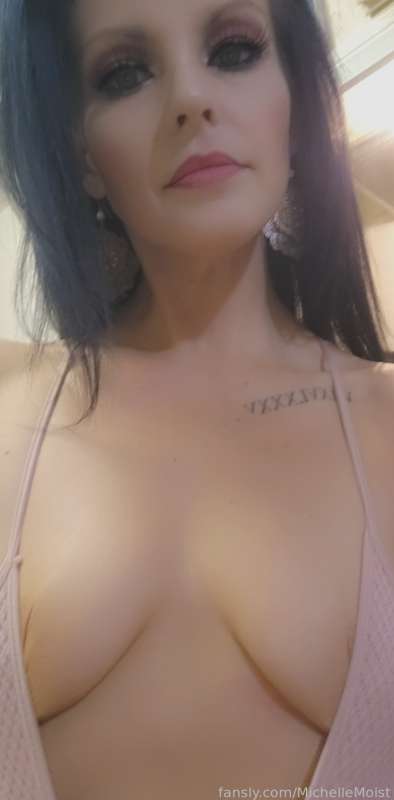 Michellemoist - Fansly - 22 Jul, 2022 10