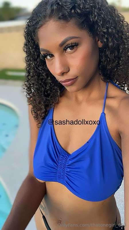 WOULD YOU SMASH OR PASS THIS MELANIN NAUGHTY SLUT? 💦 @sashad..