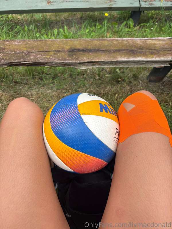 About to direct traffic with this knee