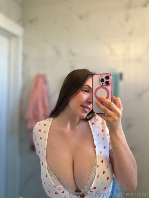 My Valentine’s Day outfit that I loved💕🧖🏻‍♀️🎀