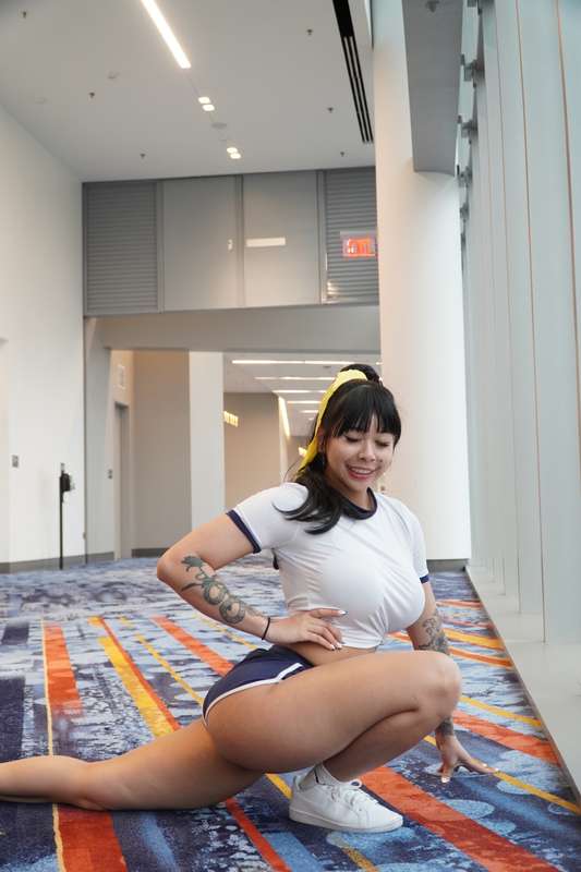 when someone tells me to act normal :3