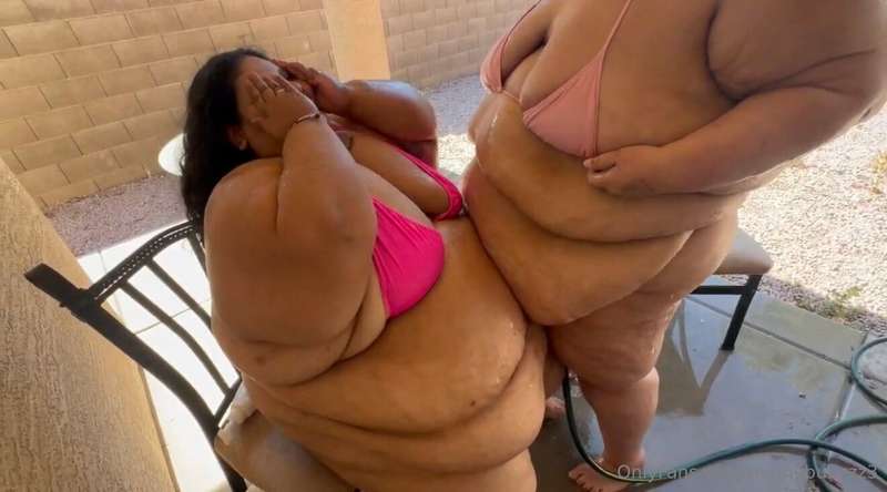 Hehehe my first collab 🙈🙈❤️ and its with @ssbbwbrianna Video.. 2