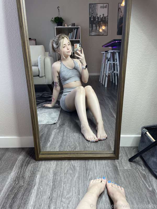 After workout mirror selfie’s 🥰💖 5