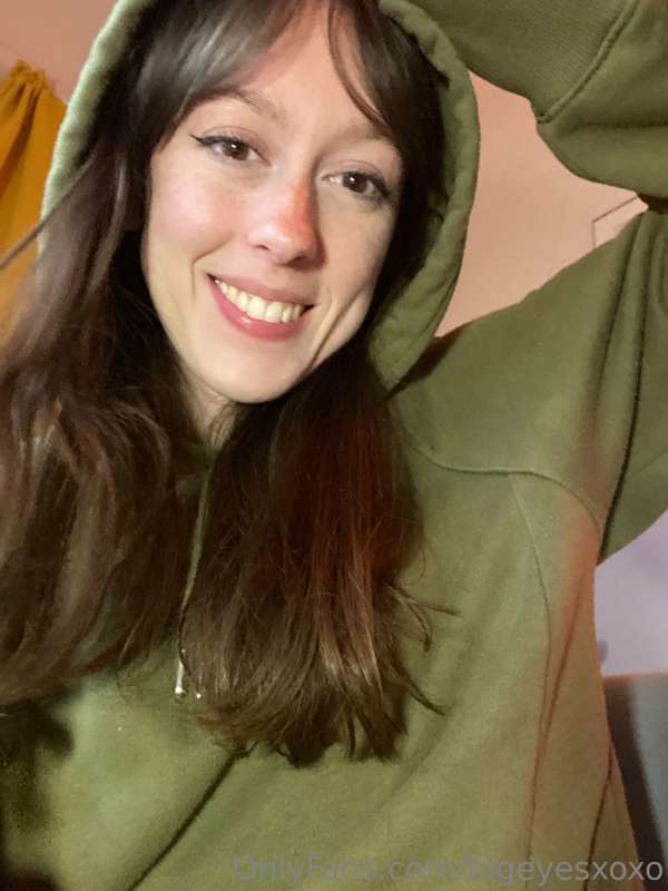 Chill streamin on chaturbate 🥰