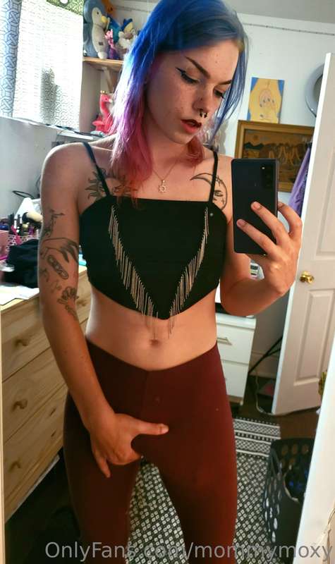 Do these pants make my dick look fat? 🧐 6
