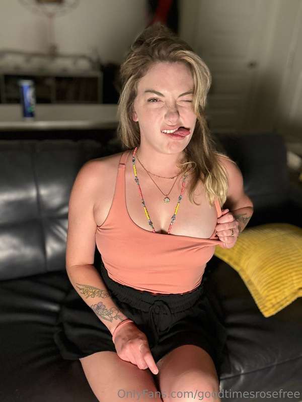 What’s better than natural tits? See my mom boobs @goodtimes..