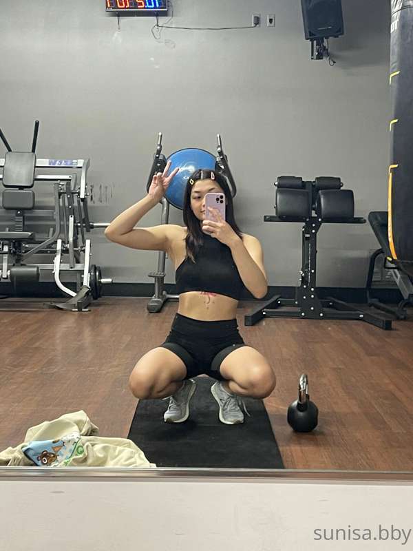 Can you tell how much I’ve been loving the gym? 5