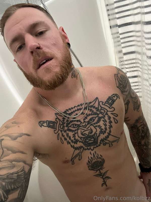 Friday night, what yall gettin into? Shower beers to start i.. 2