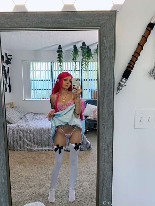 Some pics from this photo set 🍭🌩 pt. 1 20