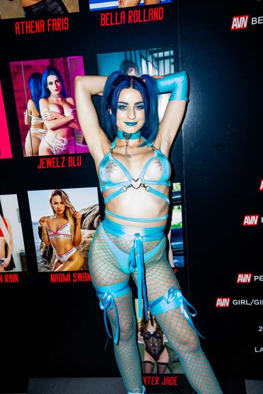 I had the best outfits at AVN 💙 2
