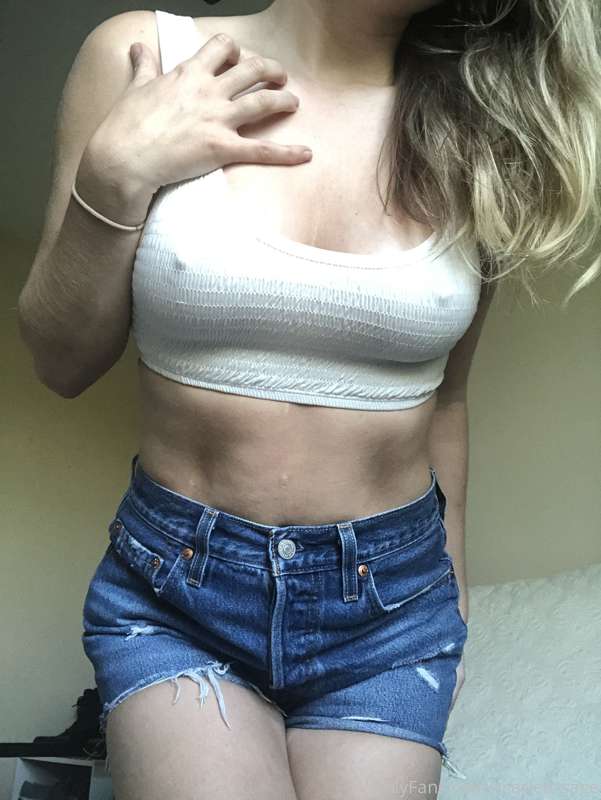 Short shorts 11