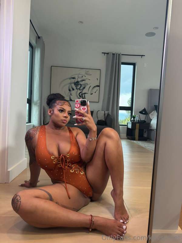 get on my level 🍑 4
