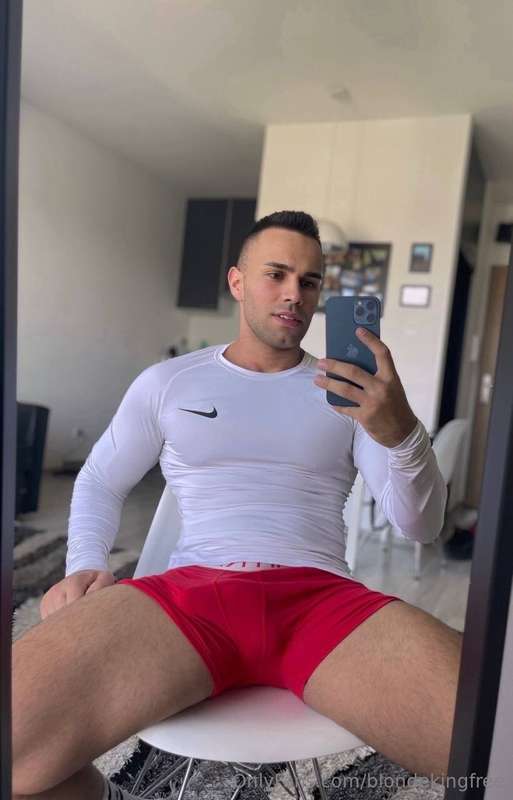 Max King is Back — And Free to Follow!The wait is over! Max .. 1