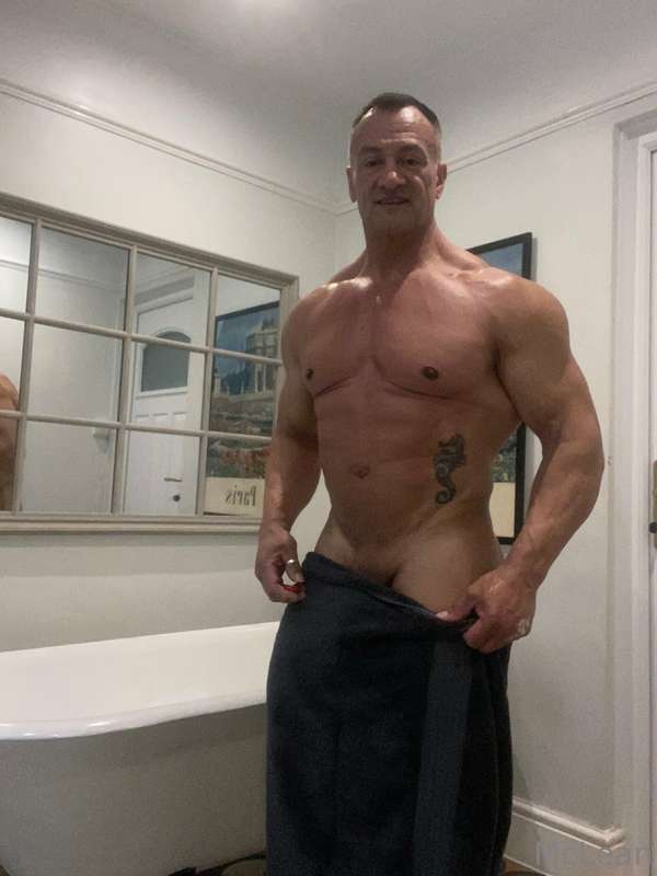 Gonna enjoy a lovely soak 😘😊 4