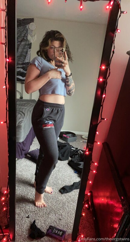 i want my nipples pierced bad honestly ❤️ @thebabyblues -mis..