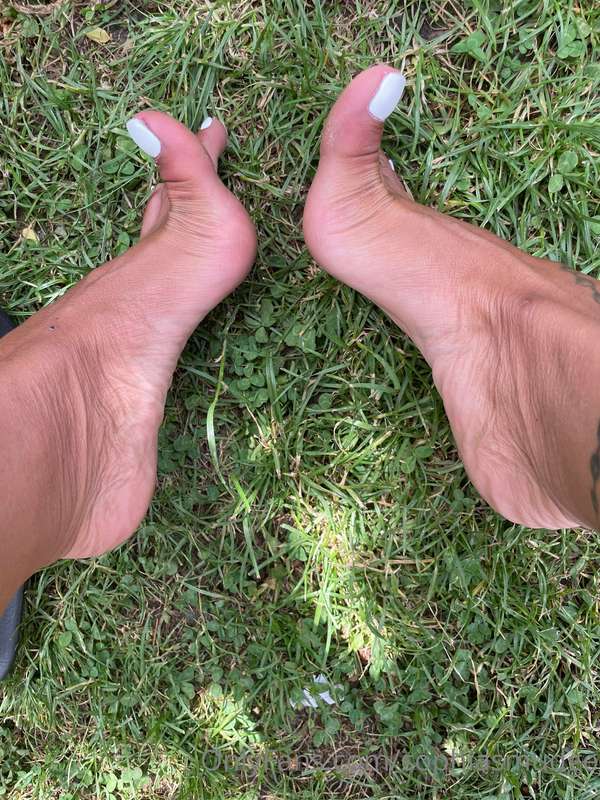 Slide them in your mouth? 😏 2