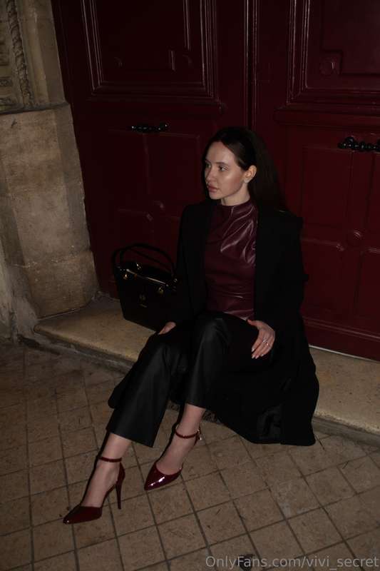 This door matched the color of my outfit so perfectly that I.. 2