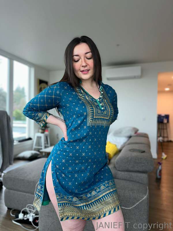 Do you like this kurti dress on me?💙