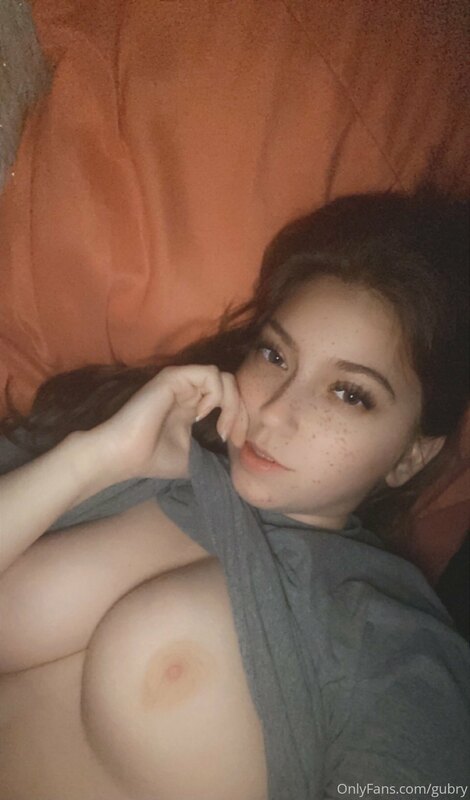 POV we’re dating and you ask me to send u pics of my boobs r..