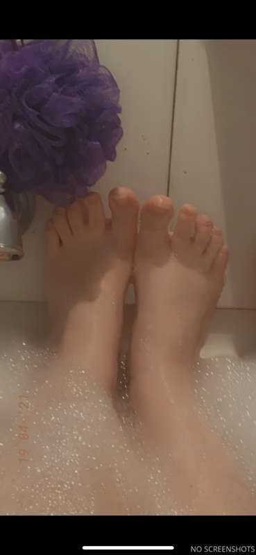 Here’s for my feet lovers 💕💞 1